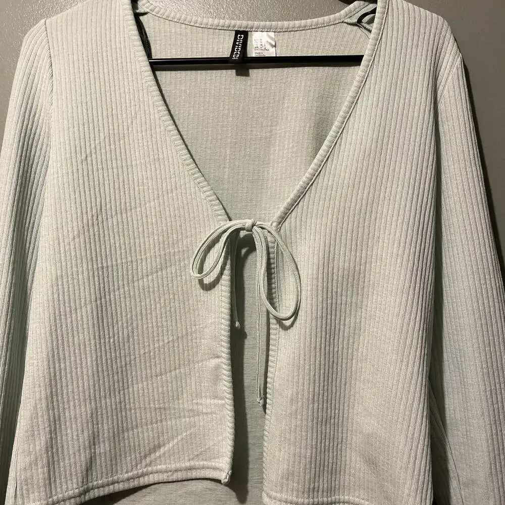 H&M - Picture 2 of 3